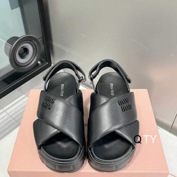 Picture of Miumiu Shoes _SKUMiuMiucoloursz35-40TY040118176